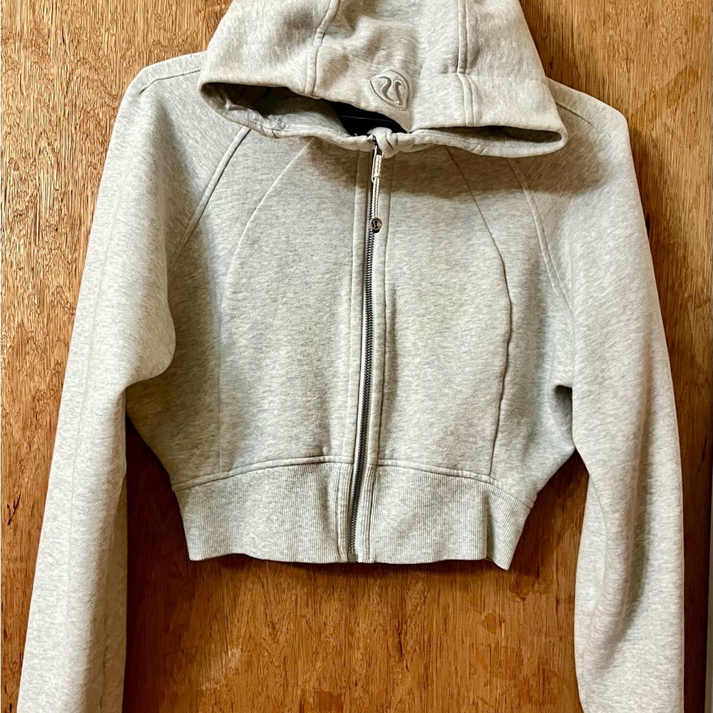 lululemon athletica full-zip Cropped Hoodie in ultra light grey